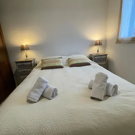 Casa Nunziada In Garden Level, Quiet And Bright Apartment