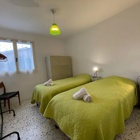 Casa Nunziada In Garden Level, Quiet And Bright Lägenhet