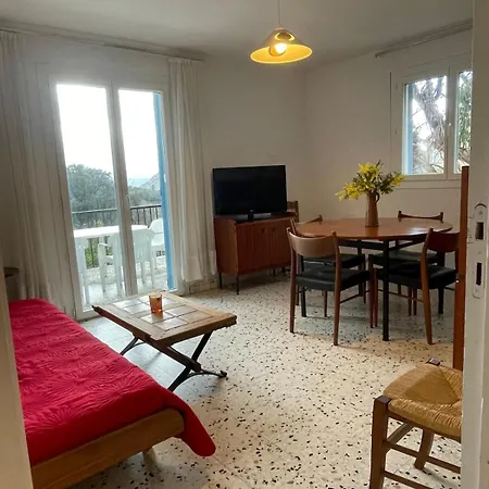 Casa Nunziada In Garden Level, Quiet And Bright Apartment
